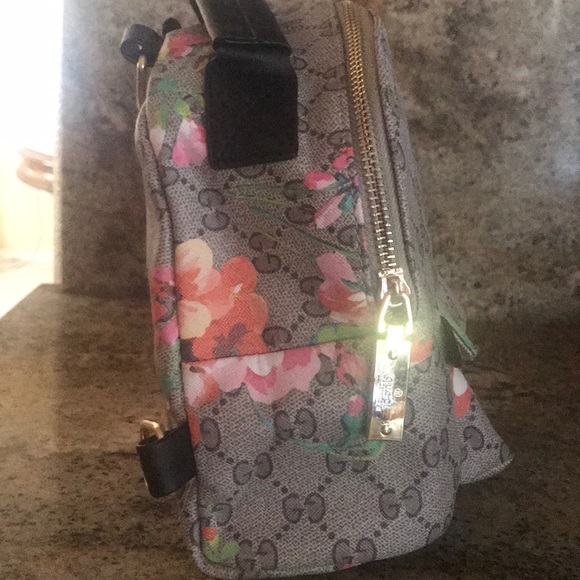 Mini Backpack 🎒 - Picture 3 of 15